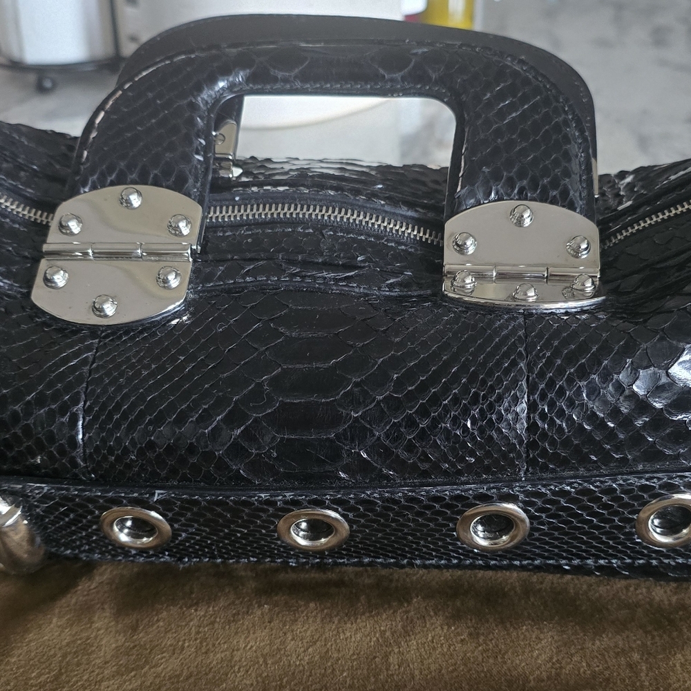 *AUTHENTIC* Gorgeous GUCCI Romy Boston Satchel - Python - Picture 7 of 15